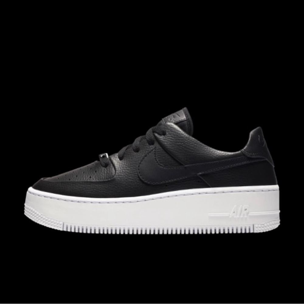 Nike Air Force 1 Sage Low